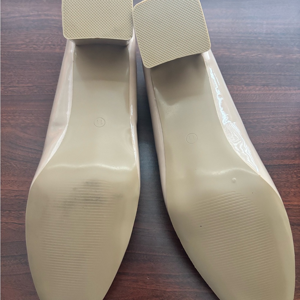 “Heel the World” dress up shoes size 11 - Picture 9 of 10
